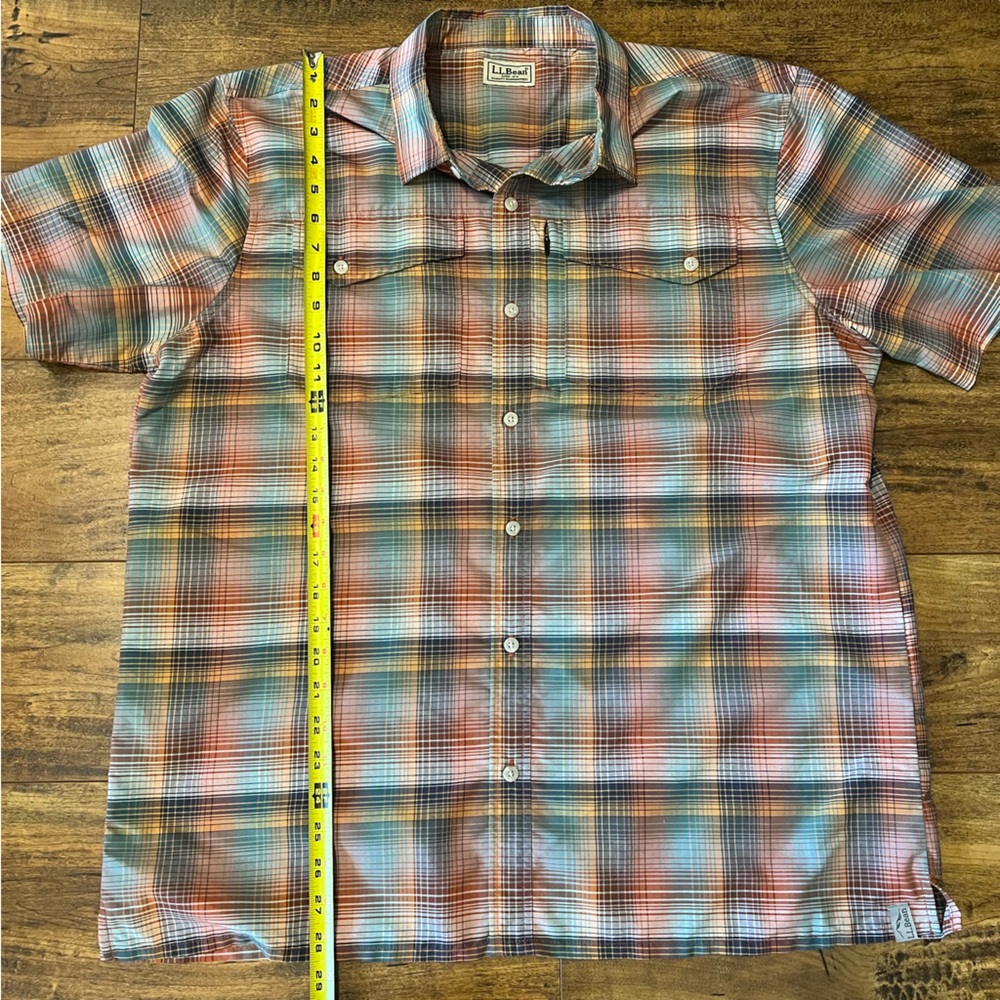 LL BEAN Men’s SunSmart Cool Weave Short Sleeve Shirt EUC - Picture 8 of 8